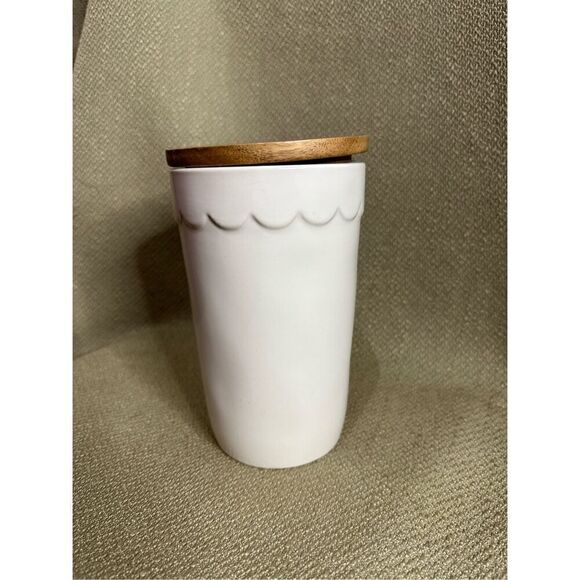 Rae Dunn TEA Cellar Canister Storage Ivory Brown Wood Lid Farmhouse 7” X 4” - Picture 7 of 13